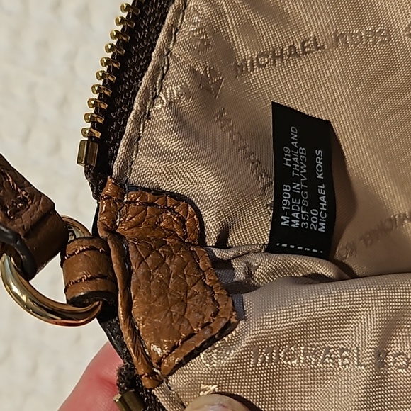 Michael Kors Wristlet - Picture 11 of 11